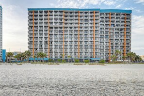 Apartment (1 Bedroom) | Interior - Oceanfront Balcony: Resort Condo in Myrtle Beach (Myrtle Beach)