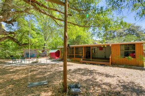 House (2 Bedrooms) | Interior - Fire Pit & Boat Dock: Peaceful Dunnellon Cabin! (Dunnellon)