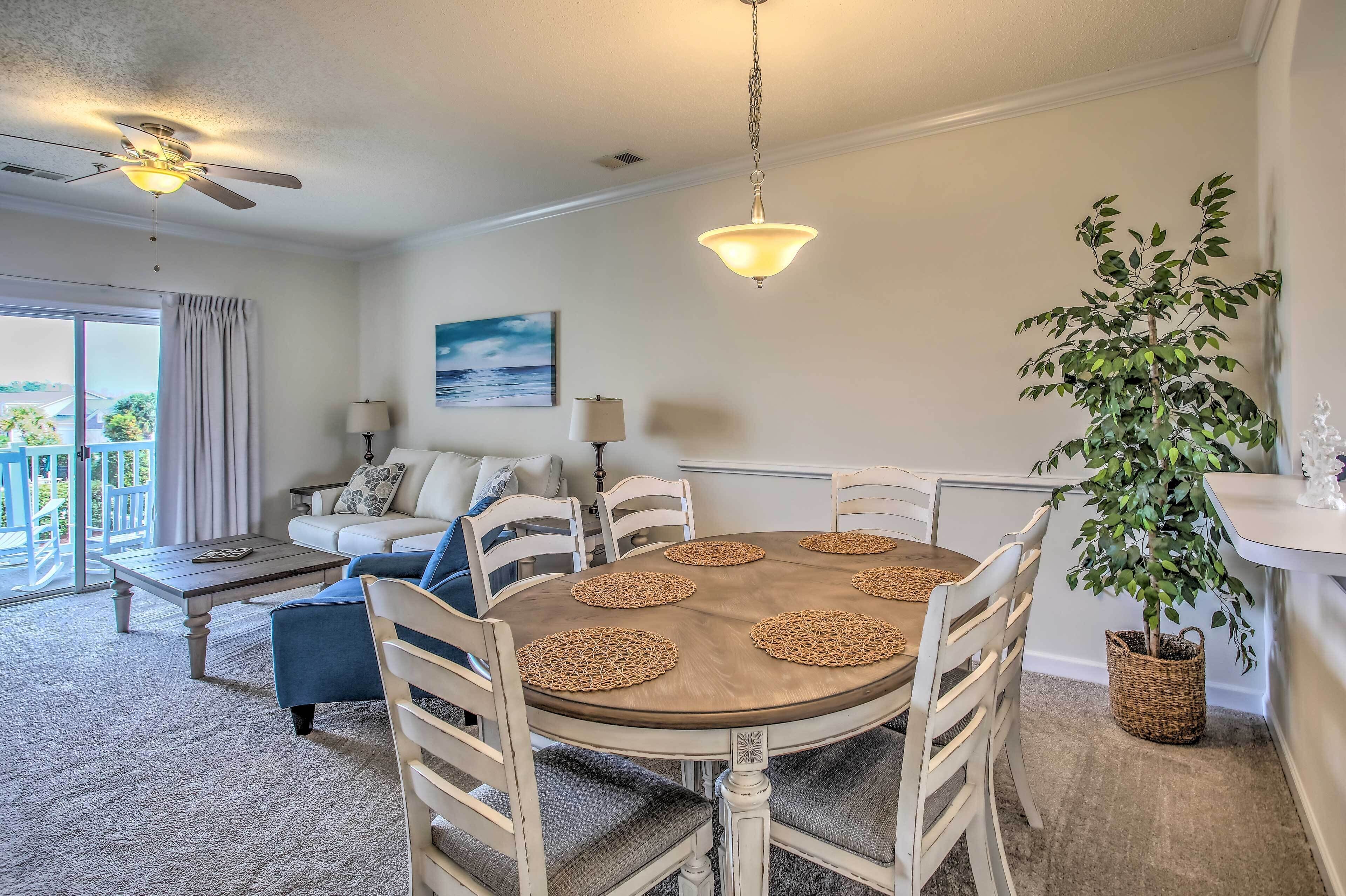 Quaint Myrtle Beach Condo: 7 Mi to Shoreline!