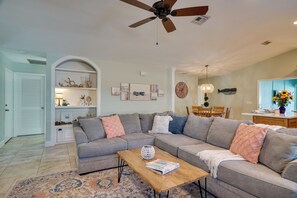 House (3 Bedrooms) | Interior