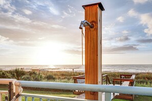 Interior - Myrtle Beach Retreat: Steps to Ocean & Pier! (Myrtle Beach)