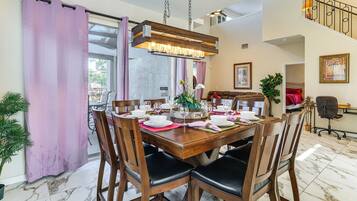 Villa (5 Bedrooms) | Interior