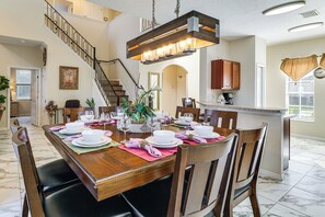 Villa (5 Bedrooms) | Interior - Private Pool & Spa: Disney-area Family Home! (Haines City)