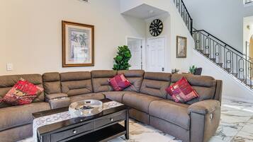 Villa (5 Bedrooms) | Interior