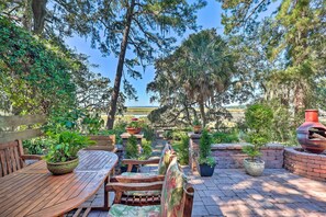 Interior - Rustic Beaufort Home w/ Stunning Marsh Views! (Beaufort)