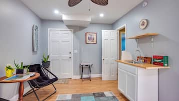 House (1 Bedroom) | Interior