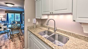 Interior - Quiet Condo in Resort: Swim, Swim, Shop, & More! (Hilton Head Island)