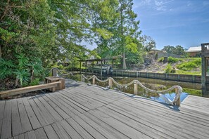 House (3 Bedrooms) | Interior - Peaceful Satsuma Escape w/ Dunns Creek Access (Satsuma)