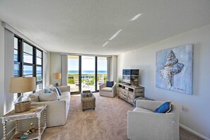 Apartment (2 Bedrooms) | Interior - Resort Condo With Balcony & Stunning Ocean Views! (Marco Island)