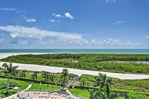 Apartment (2 Bedrooms) | Interior - Resort Condo With Balcony & Stunning Ocean Views! (Marco Island)