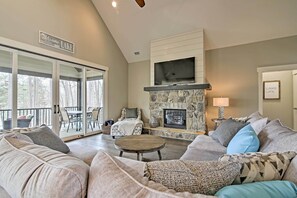 House (5 Bedrooms) | Interior