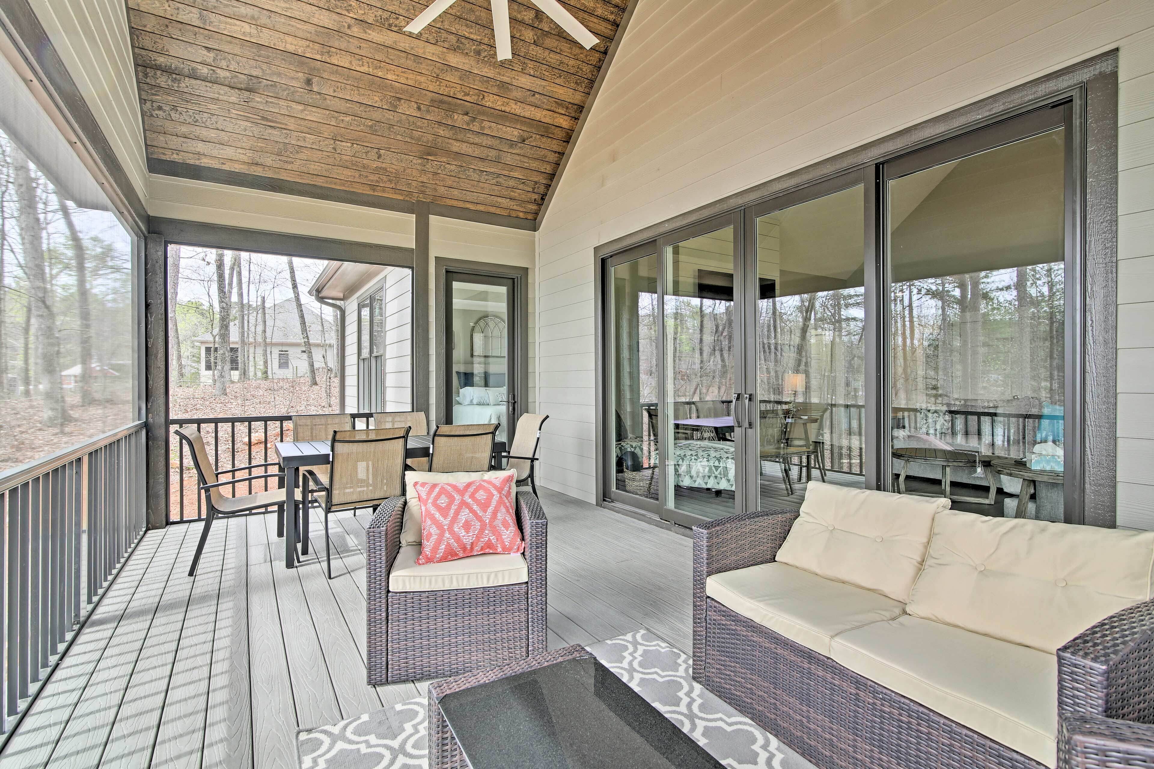 Seneca Home w/ Porch & Private Dock on Lake Keowee