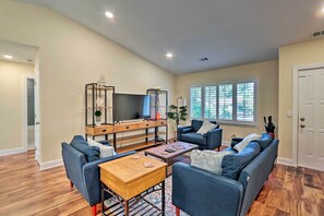 Nhà (3 Bedrooms) | Nội thất