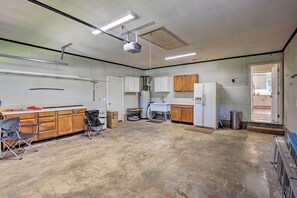 House (3 Bedrooms) | Interior - Sea Pines Resort Escape w/ Deck ~ 2 Mi to Beach! (Hilton Head Island)