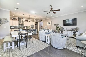 單棟房屋 (4 Bedrooms) | 內部