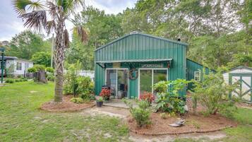 Apartment (0 Bedroom) | Interior