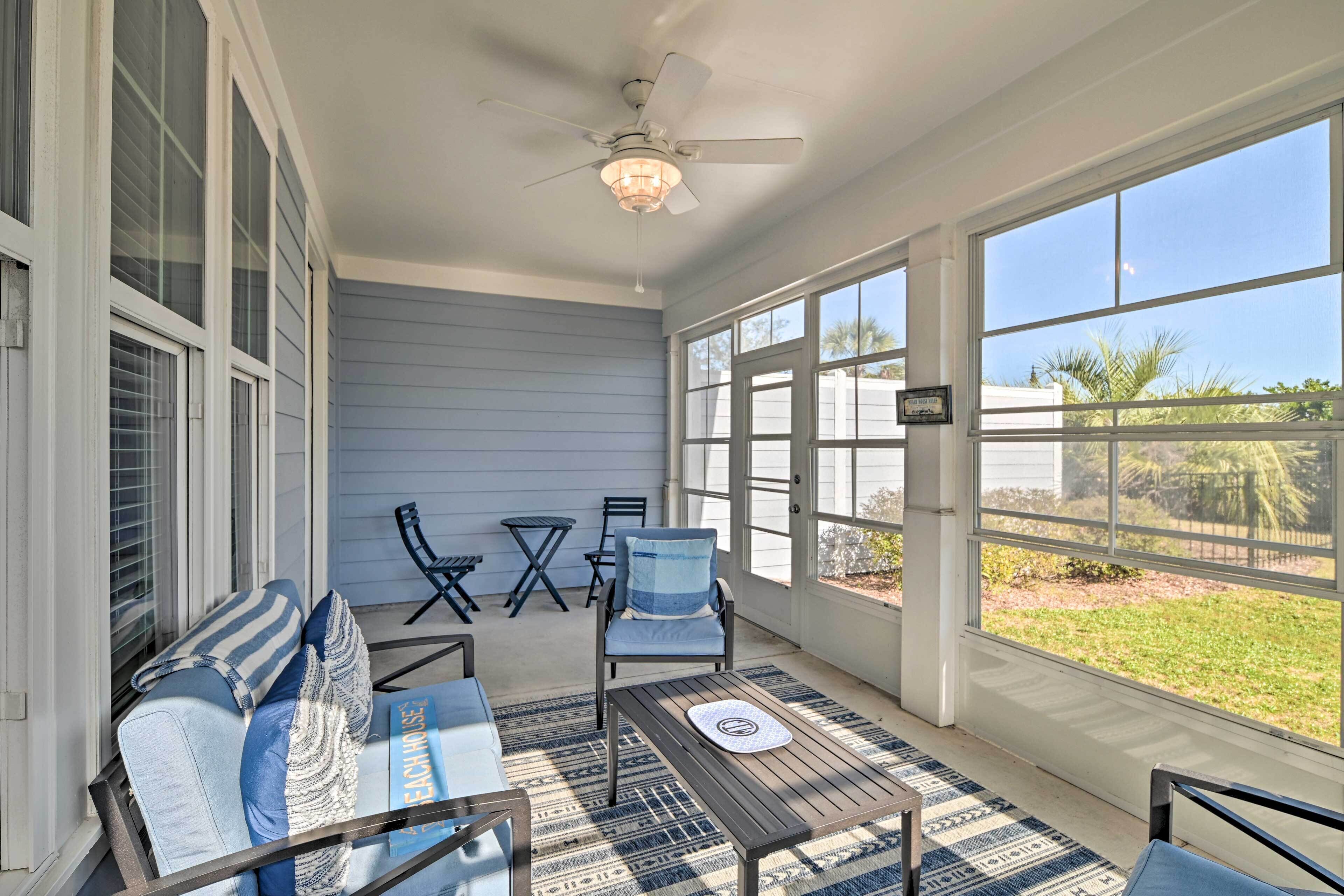 Myrtle Beach Escape: 1 Mi to Barefoot Landing