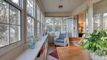 Cottage (3 Bedrooms) | Interior