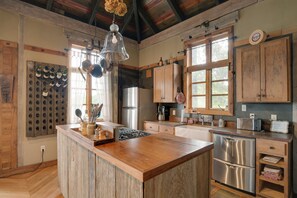 House (2 Bedrooms) | Interior - Views & Trails: Horse Farm Home in Campobello! (Campobello)