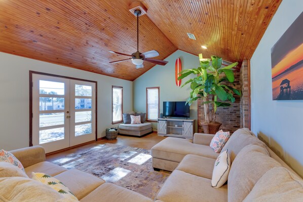 House (4 Bedrooms) | Interior