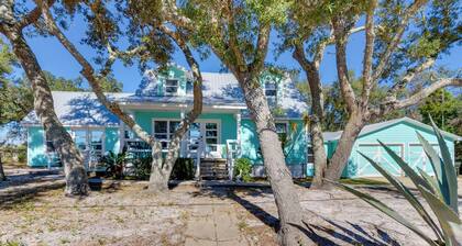 Serene Pensacola Vacation Rental w/ Gas Grill
