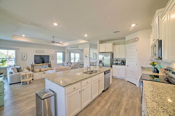 Interior - Port St Joe 'mermaid Cove' Getaway w/ Patio! (Port St. Joe)