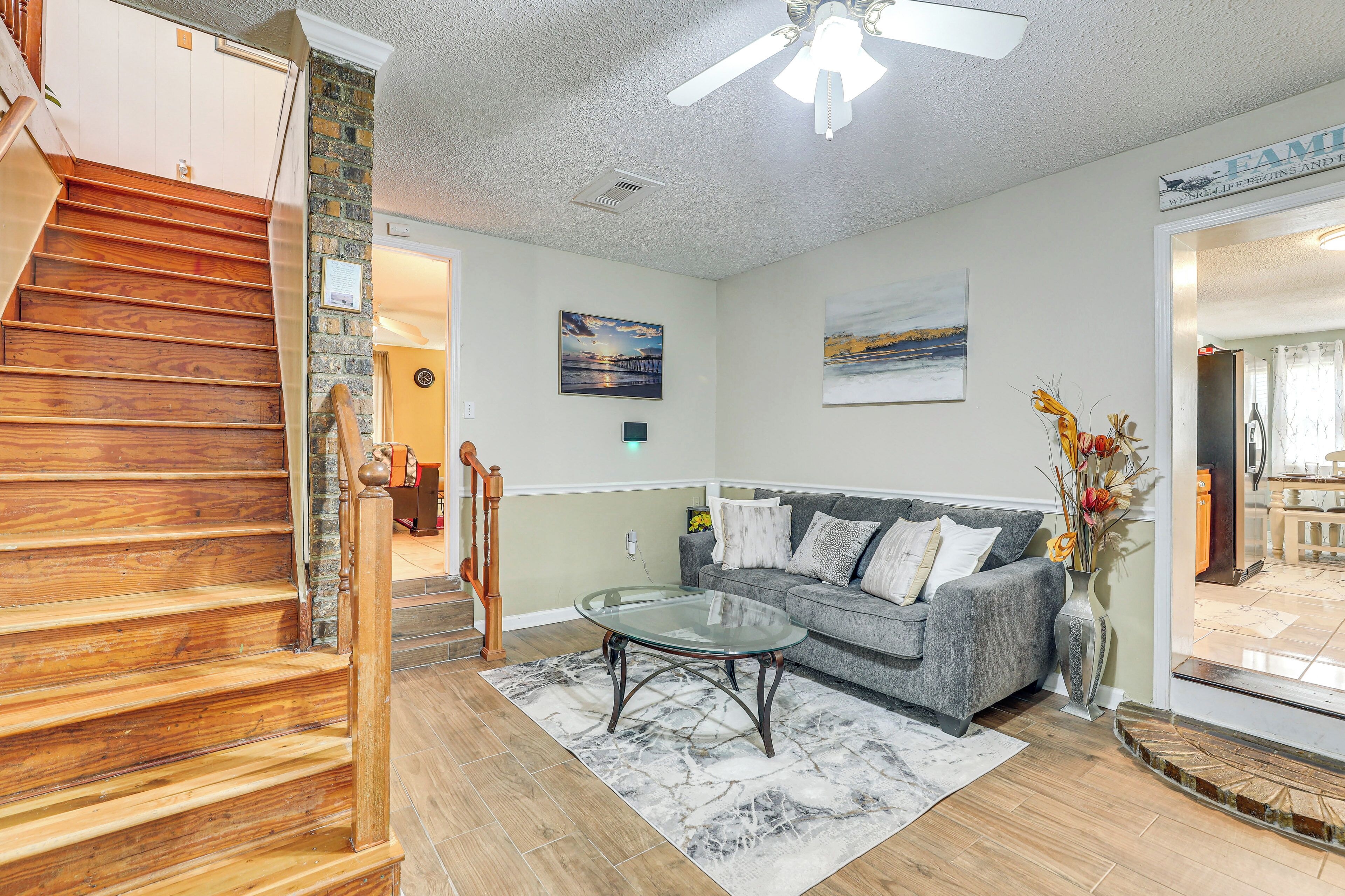 House (5 Bedrooms) | Interior