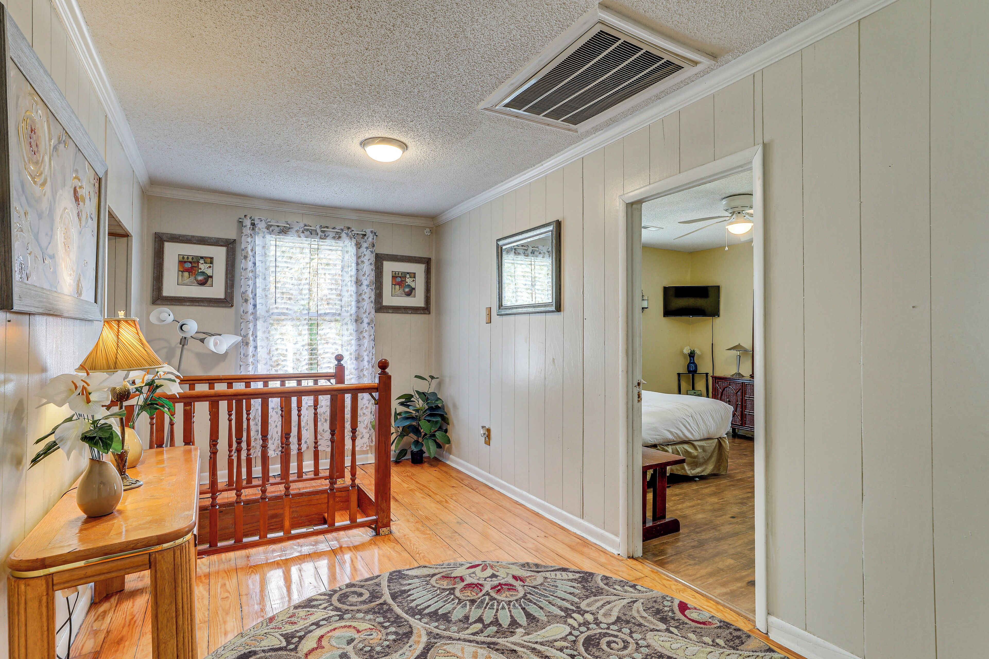 House (5 Bedrooms) | Interior