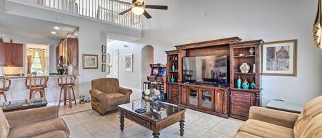 Casa (Multiple Bedrooms) | Interior