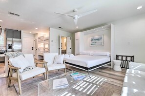 Apartment (0 Bedroom) | Interior