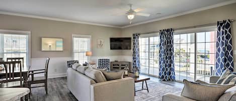 House (6 Bedrooms) | Interior