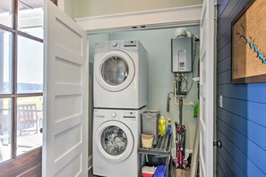 Cottage (2 Bedrooms) | Interior