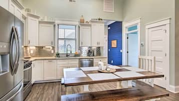 Cottage (2 Bedrooms) | Interior
