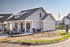 Cottage (2 Bedrooms) | Interior