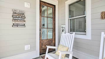 Cottage (2 Bedrooms) | Interior