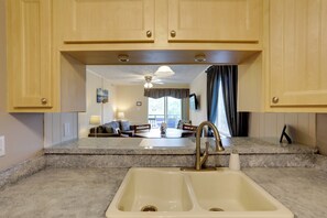 Apartment (2 Bedrooms) | Interior - Near Singleton Swash: Myrtle Condo w/ Resort Pool! (Myrtle Beach)