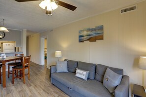 Apartment (2 Bedrooms) | Interior - Near Singleton Swash: Myrtle Condo w/ Resort Pool! (Myrtle Beach)