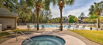 True Blue Golf Resort Condo - 3 Mi to Beach!