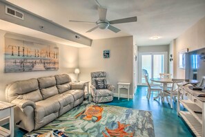Apartment (2 Bedrooms) | Interior - Direct Beach Access: North Myrtle Condo! (North Myrtle Beach)