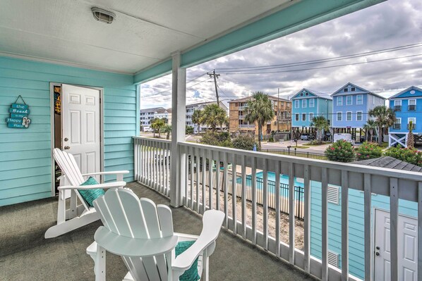 Apartment (2 Bedrooms) | Front of property - Walk to Ocean: Surfside Beach Condo w/ Pool Access (Surfside Beach)