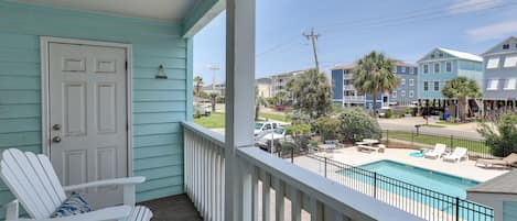 Apartment (2 Bedrooms) | Front of property