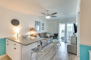 Apartment (2 Bedrooms) | Interior - Across the Street From Ocean: Surfside Beach Condo (Surfside Beach)