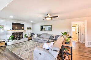 House (2 Bedrooms) | Interior