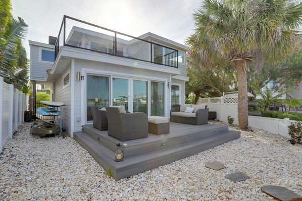 Interior - Treasure Island Gem w/ Dock: Walk to Beach (Treasure Island)