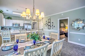 Apartment (3 Bedrooms) | Interior - Tasteful Myrtle Beach Condo With Patio & Pool! (Myrtle Beach)