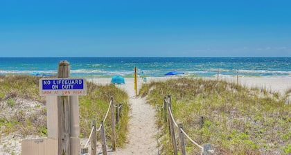 Steps to Public Beach: Panama City Condo w/ Pool