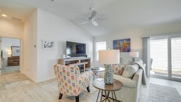 House (2 Bedrooms) | Front of property