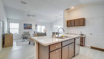 Casa (2 Bedrooms) | Interior