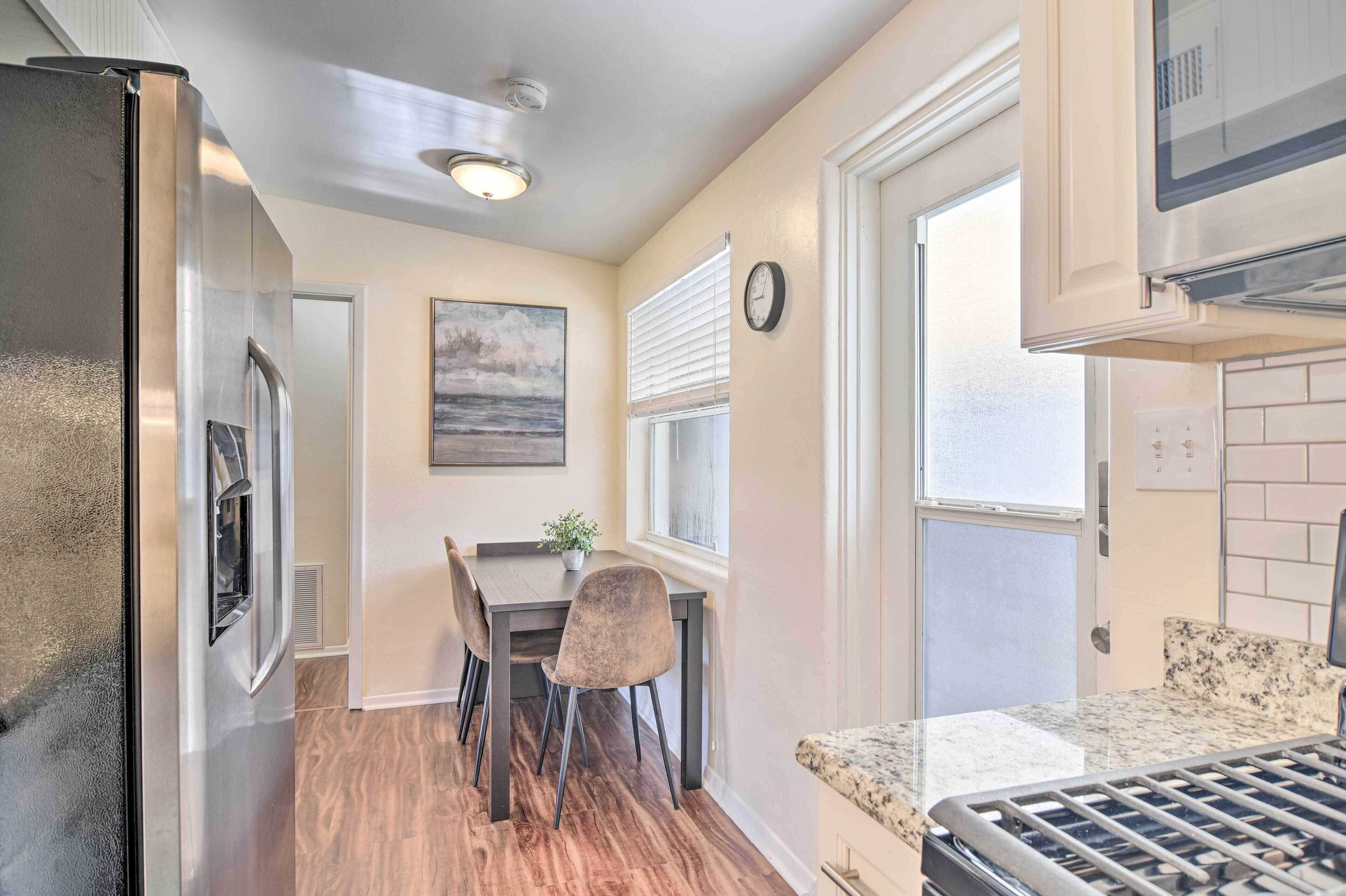 Updated Largo Home Near Beaches & Parks!