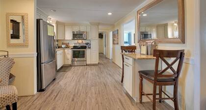Walk to Ocean: Surfside Beach Home w/ Pool Access